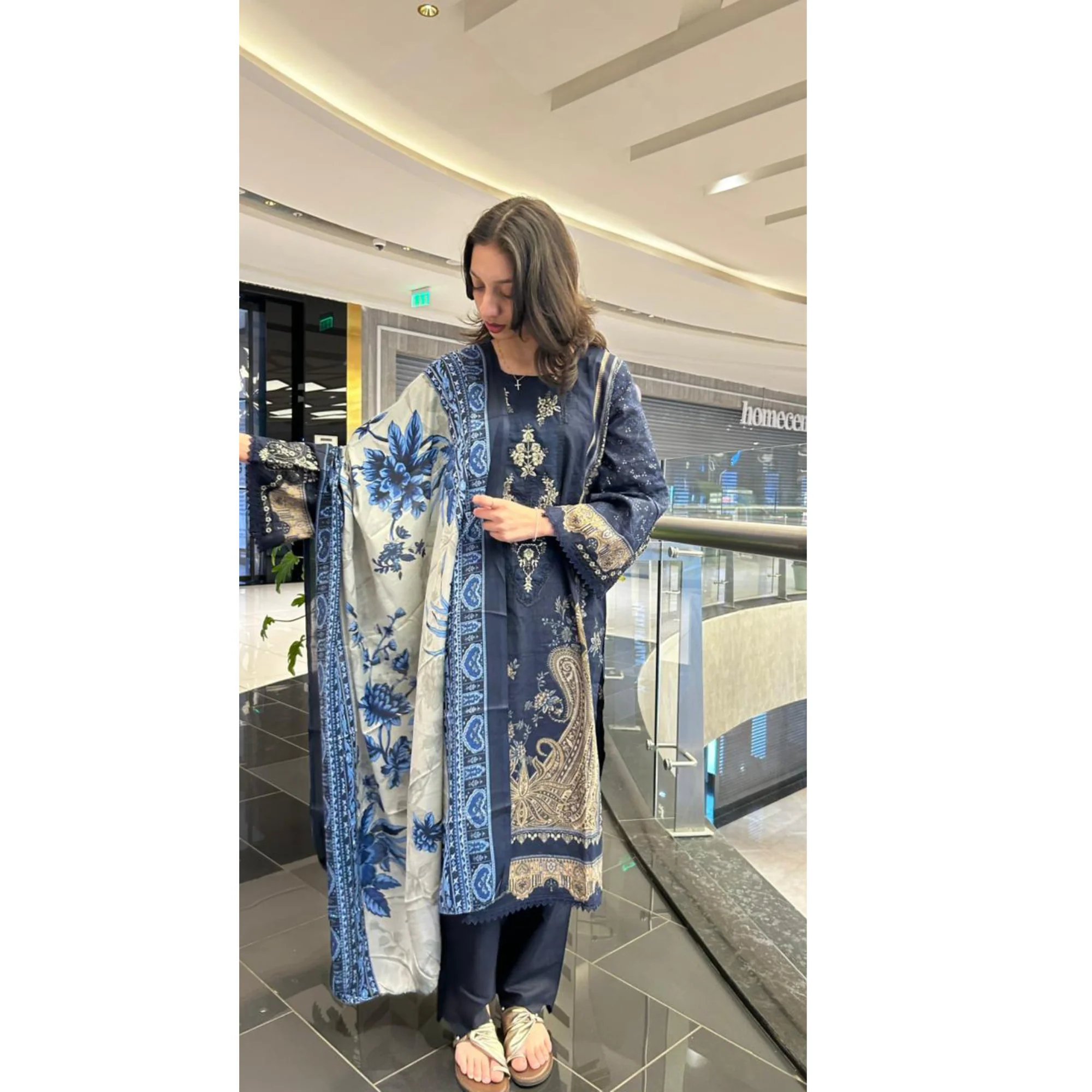 Pakistani lawn suit 4