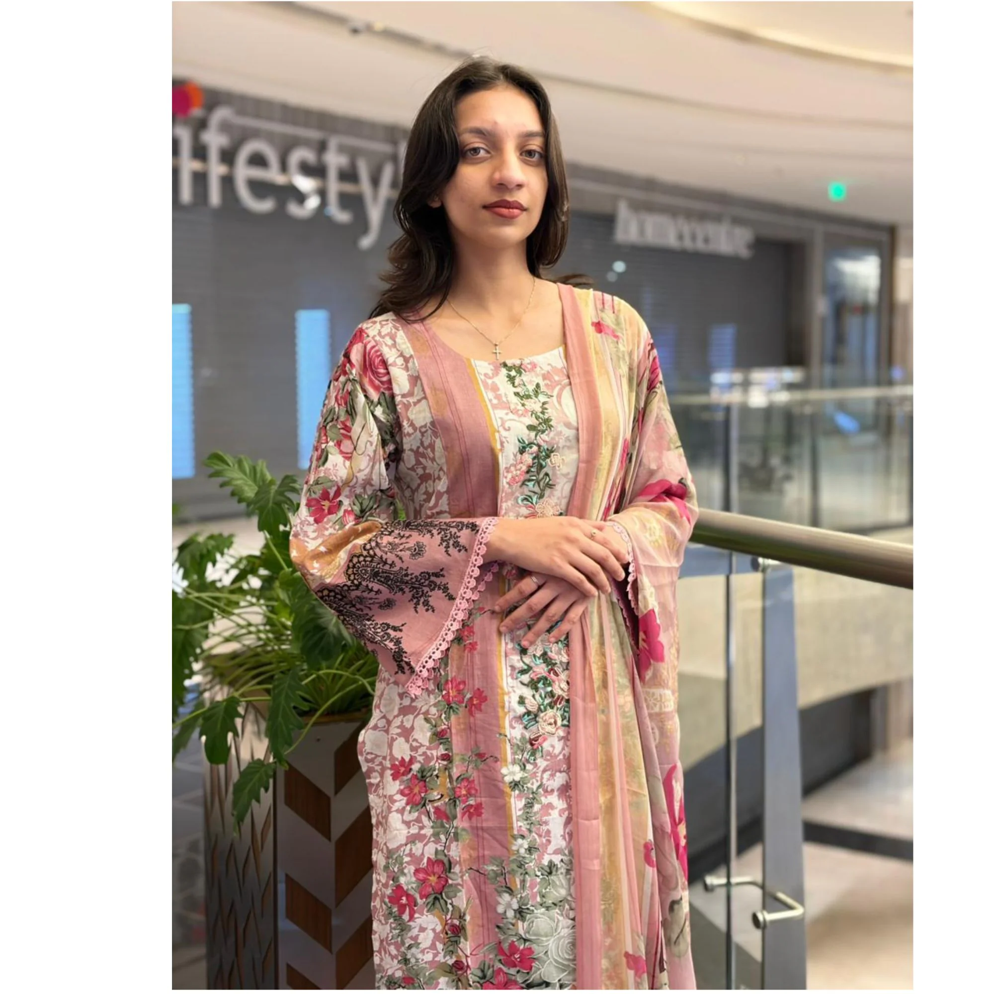 Pakistani lawn suit 5